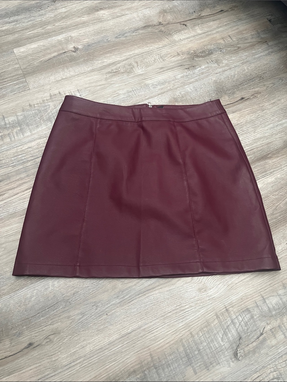 Forever 21 Faux Leather Mini Skirt - Burgundy